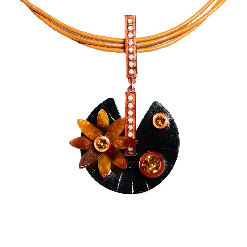 COLLAR NENÚFAR NEGRO